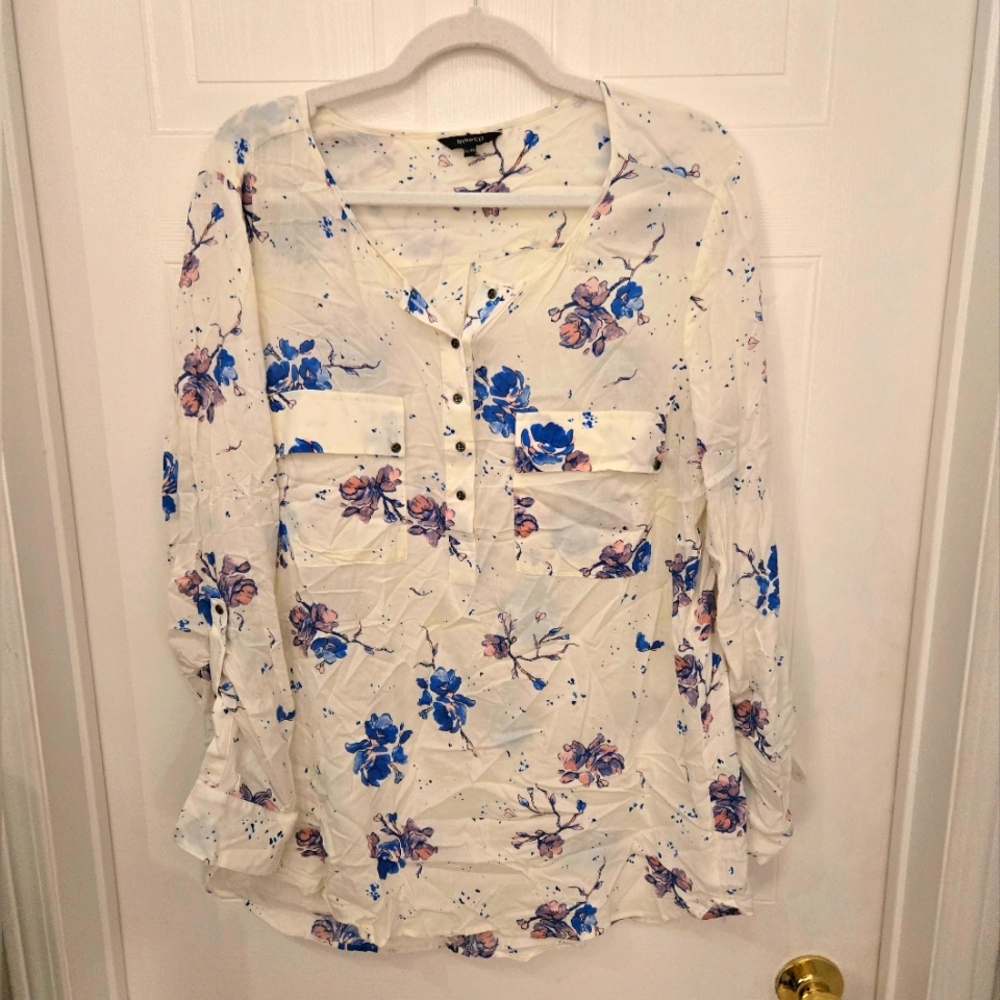 RW&CO. White Polo Collar Long Sleeve Blouse